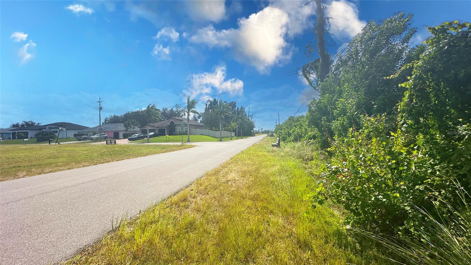 Image 3 of 5 For 10 24th Avenue