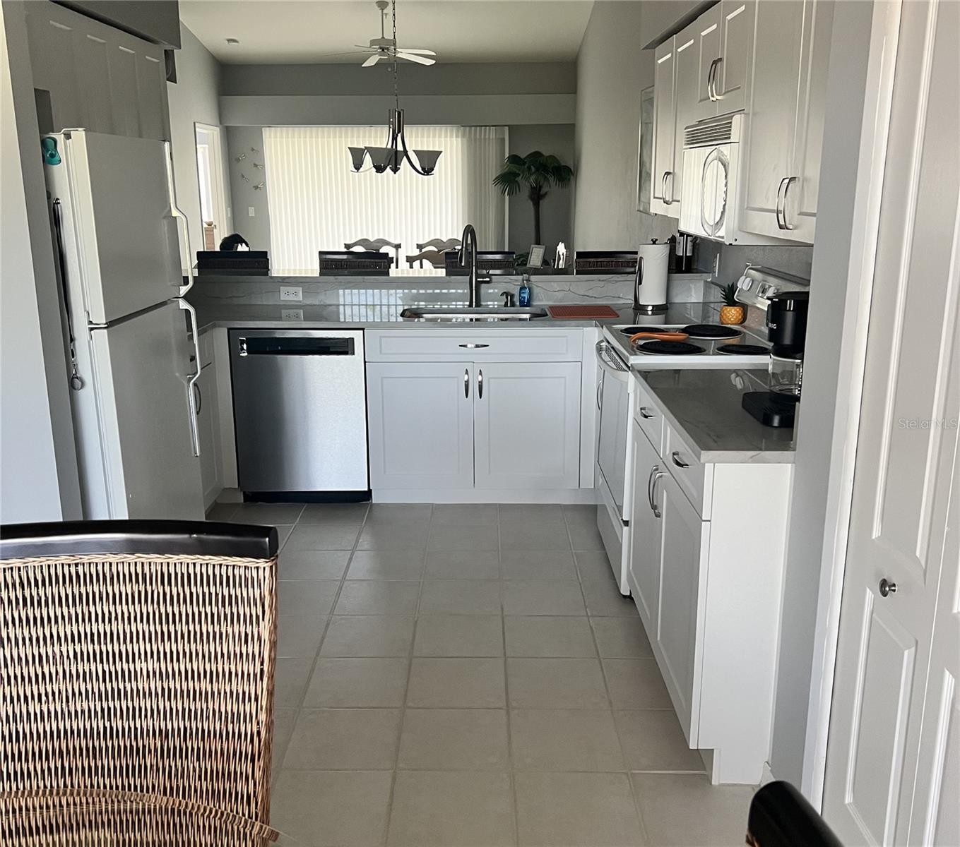 Image 4 of 29 For 4639 Chapel Hill Drive 2923