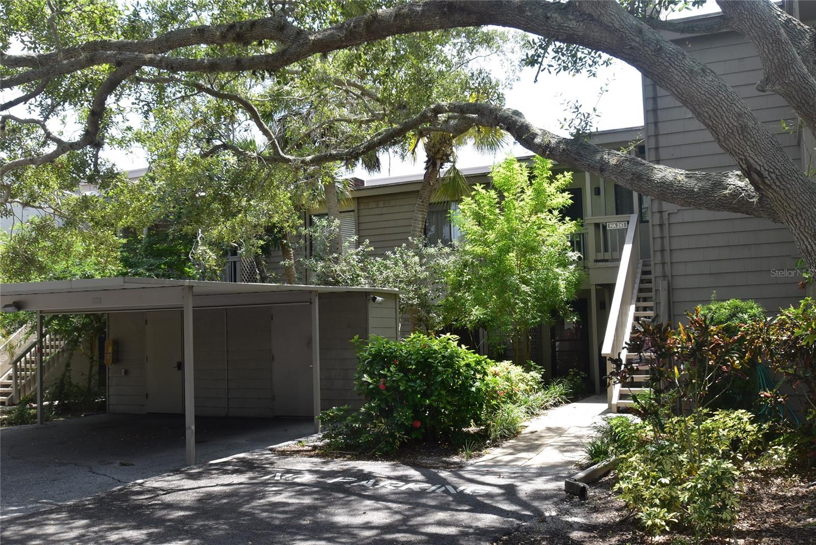 Image 3 of 37 For 1531 Clower Creek Drive Ha 142