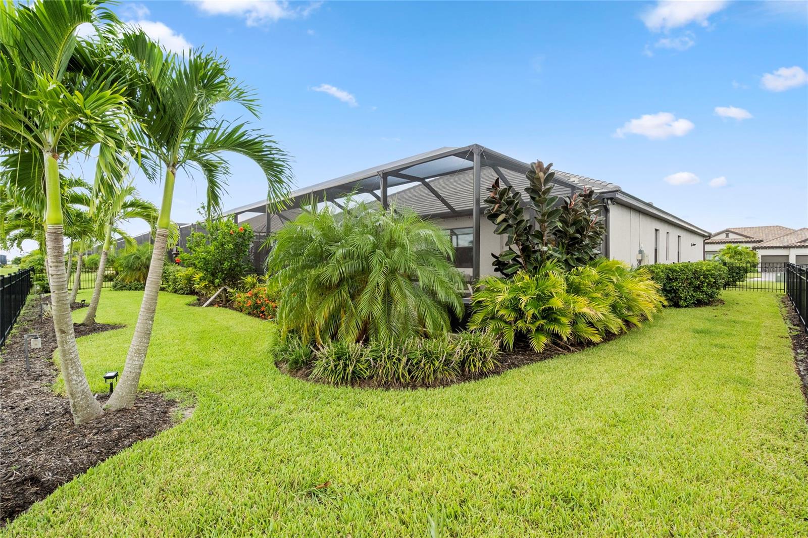 Listing photo id 35 for 4813 Sparkling Sea Lane