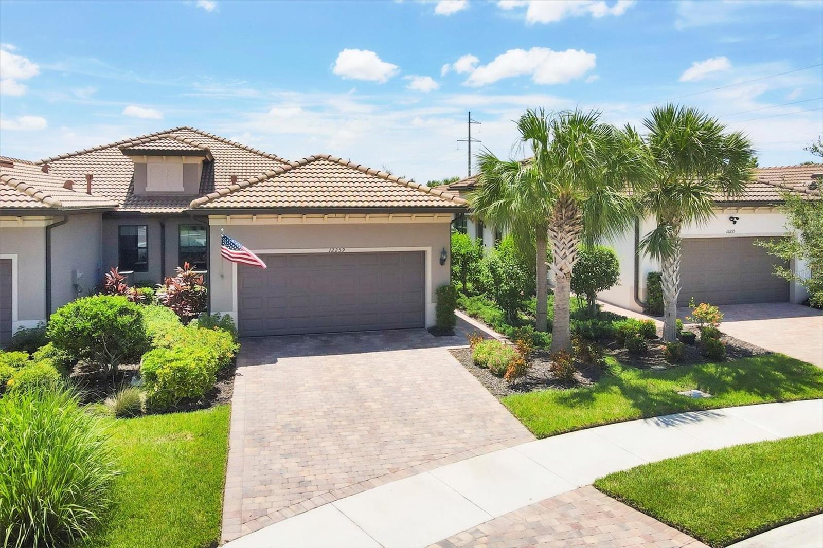 Listing photo id 5 for 12259 Myrtle Bay Court