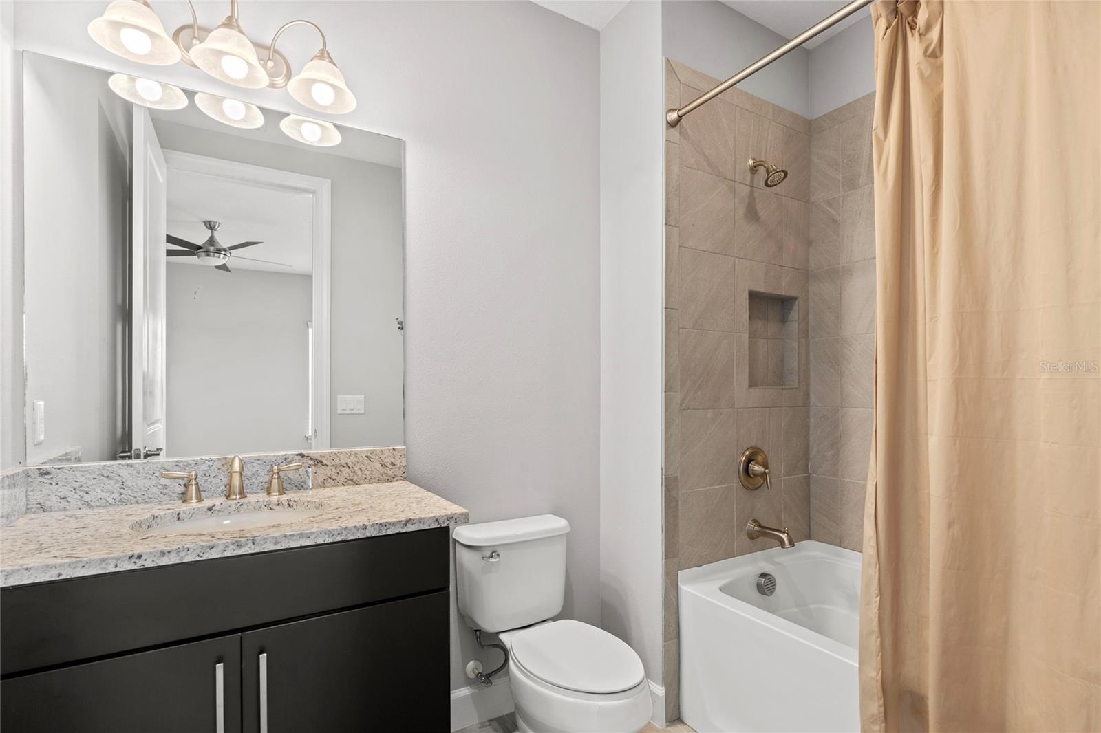 Listing photo id 35 for 4744 Benito Court