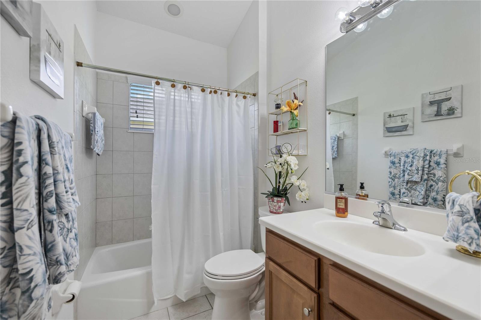 Listing photo id 29 for 432 Snapdragon Loop