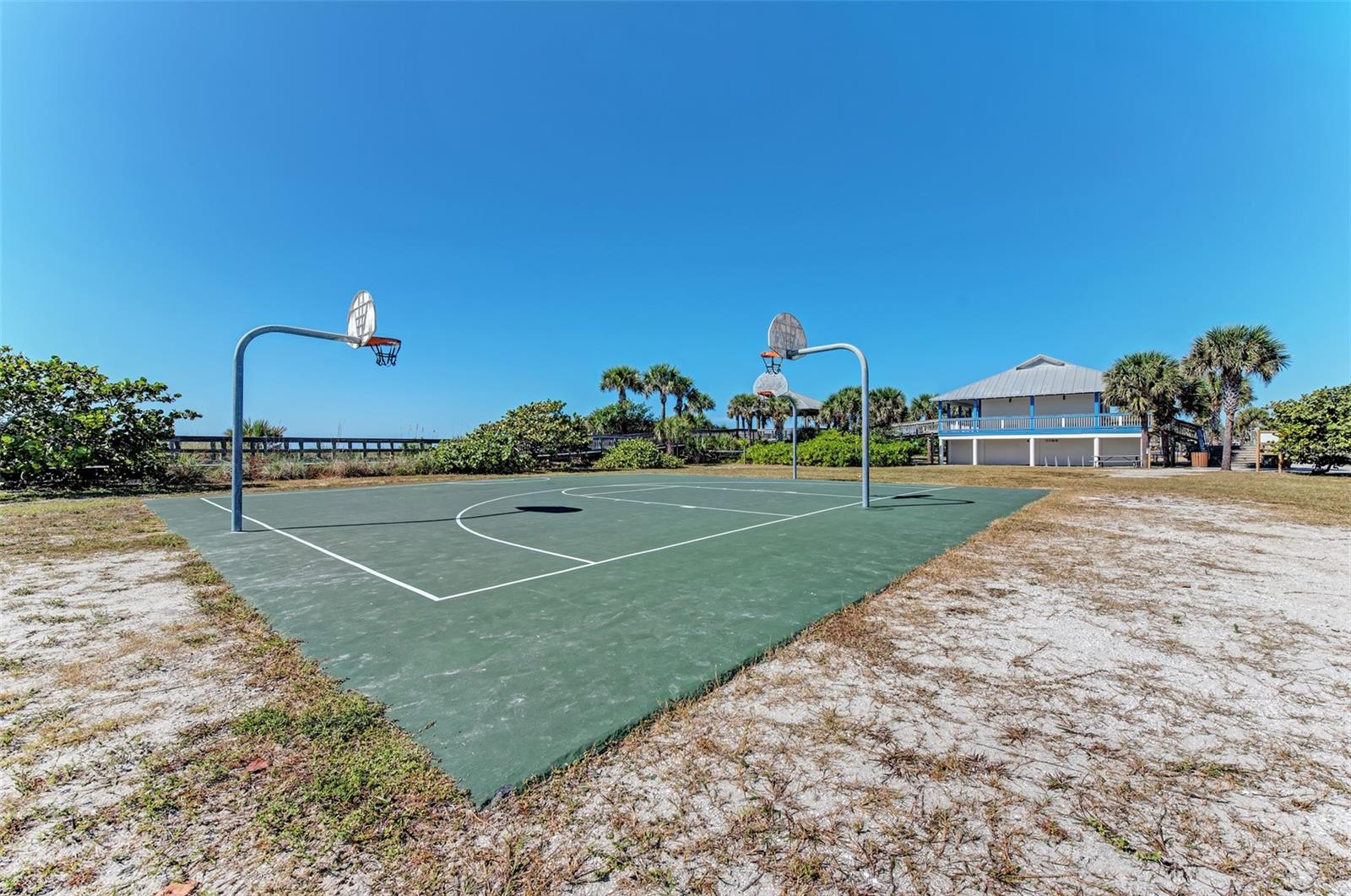 Image 13 of 26 For 3125 Tamarind Street