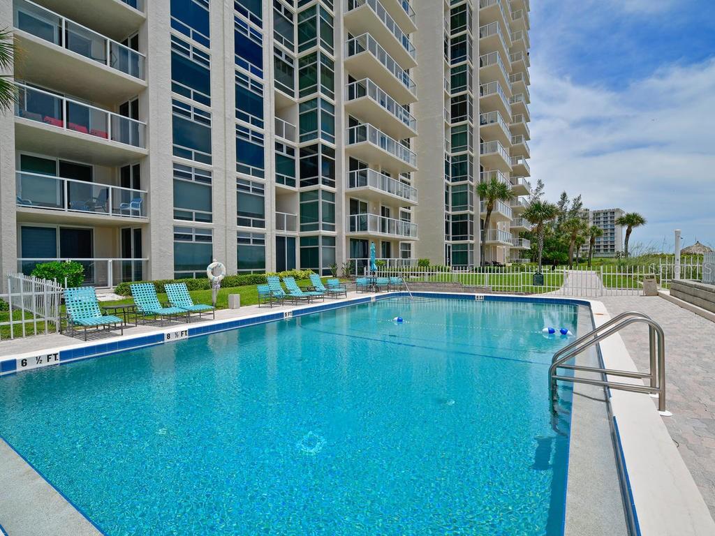 Image 42 of 50 For 2425 Gulf Of Mexico Drive 7f