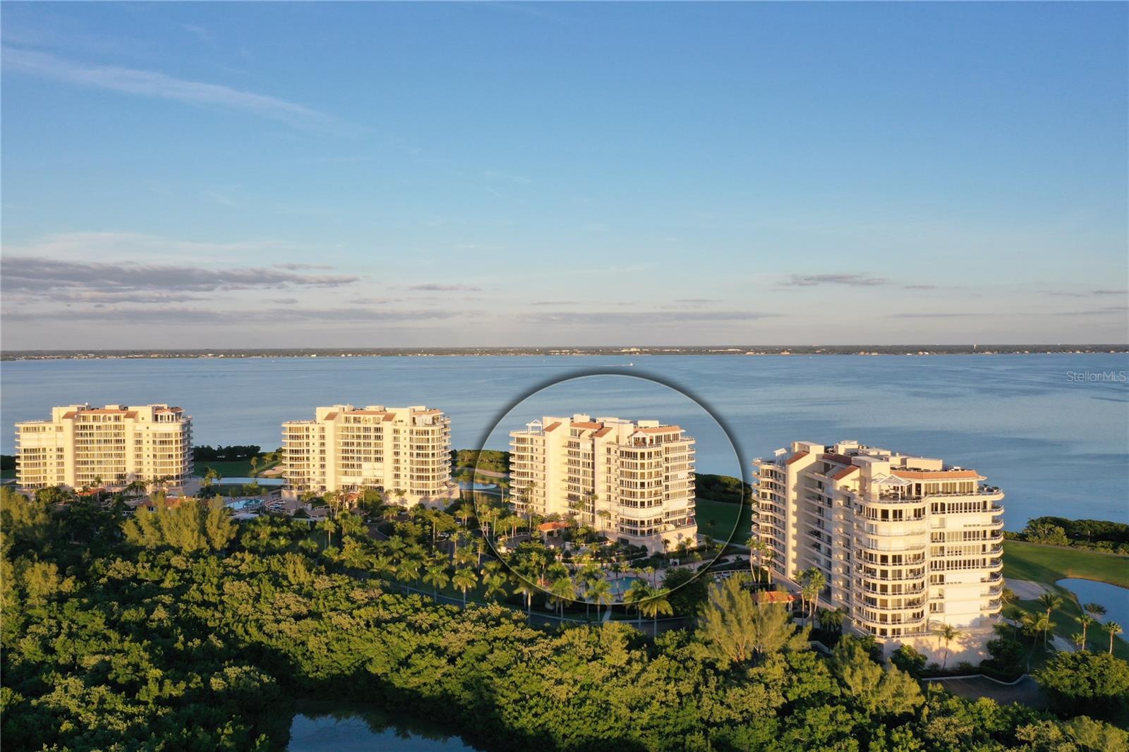 Listing photo id 0 for 3030 Grand Bay Boulevard 346