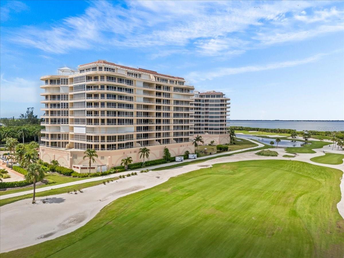 Listing photo id 22 for 3030 Grand Bay Boulevard 346