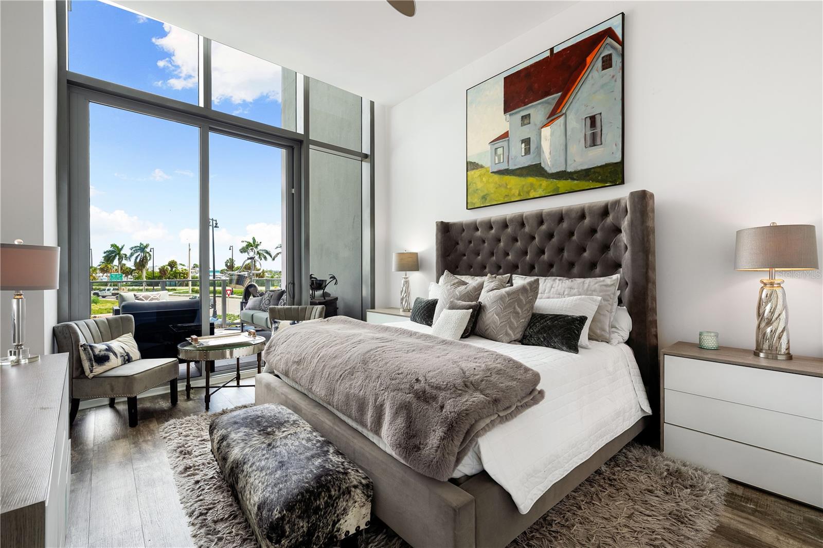 Listing photo id 23 for 1155 Gulfstream Avenue 208