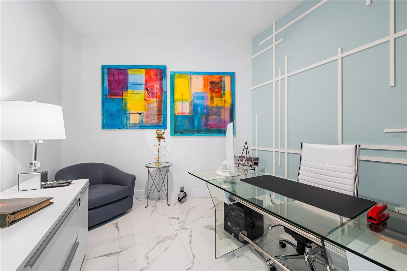 Listing photo id 32 for 1155 Gulfstream Avenue 208