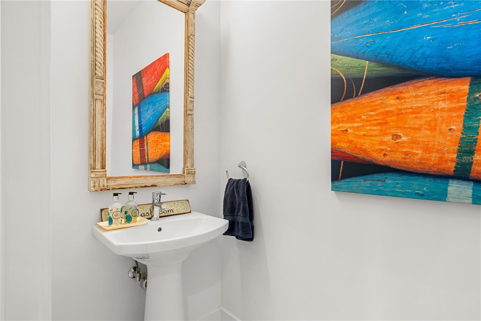 Listing photo id 6 for 1155 Gulfstream Avenue 208