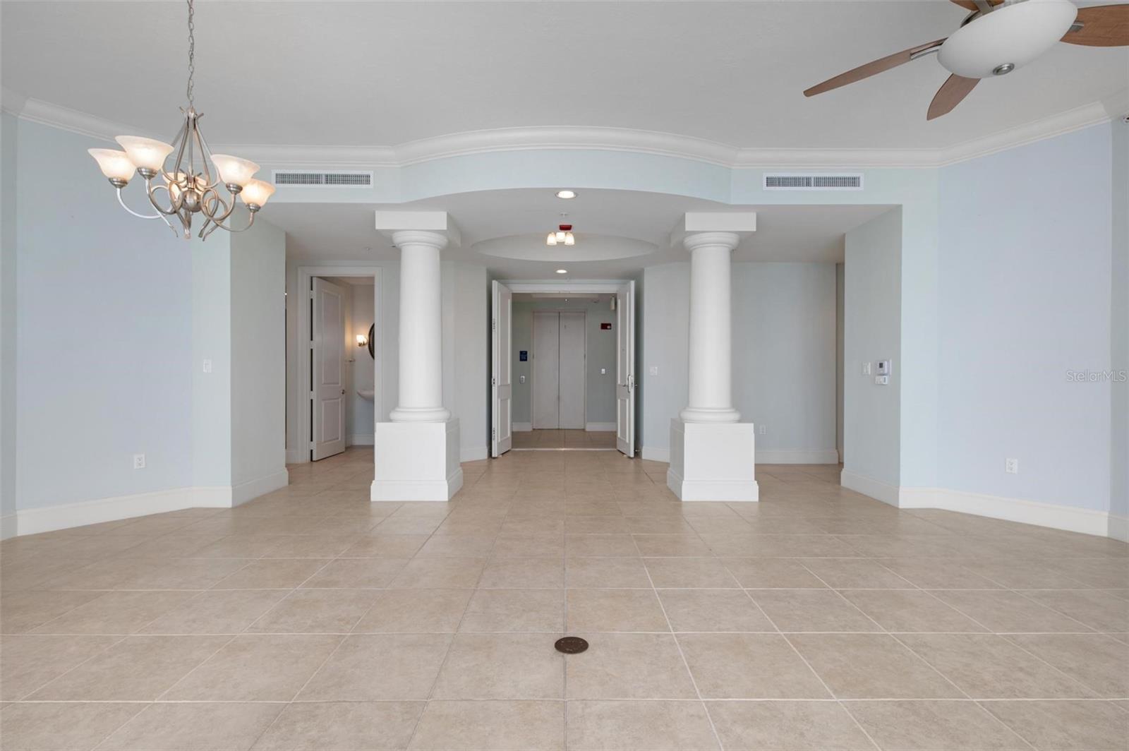 Listing photo id 8 for 130 Riviera Dunes Way 1102