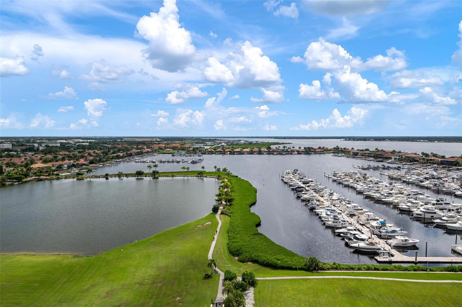 Listing photo id 38 for 130 Riviera Dunes Way 1102