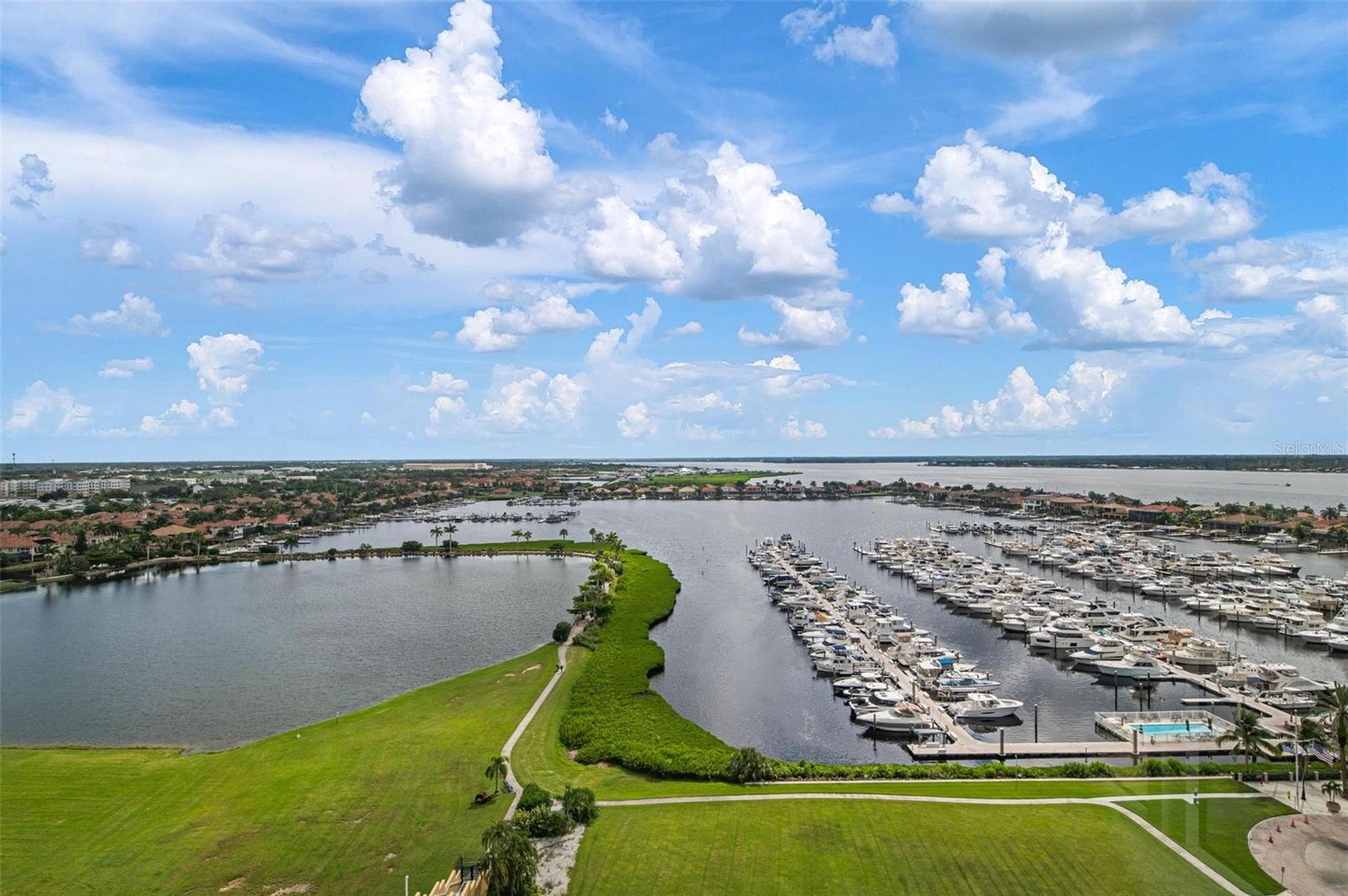 Listing photo id 43 for 130 Riviera Dunes Way 1102