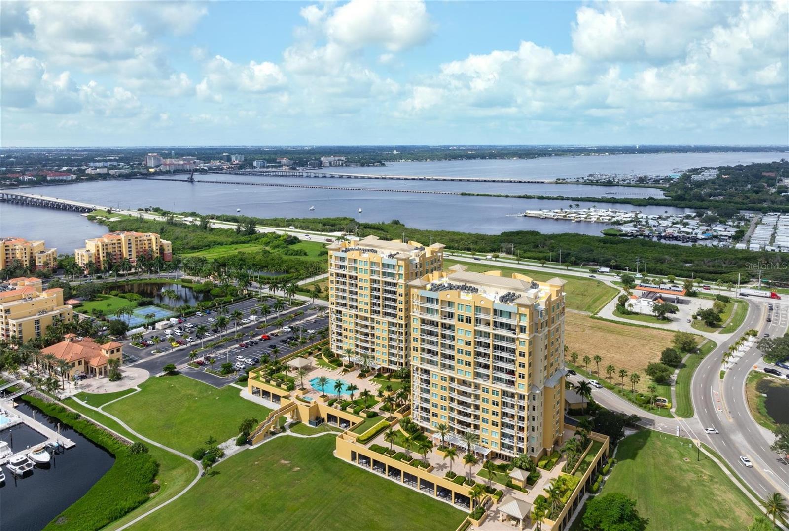 Listing photo id 59 for 130 Riviera Dunes Way 1102