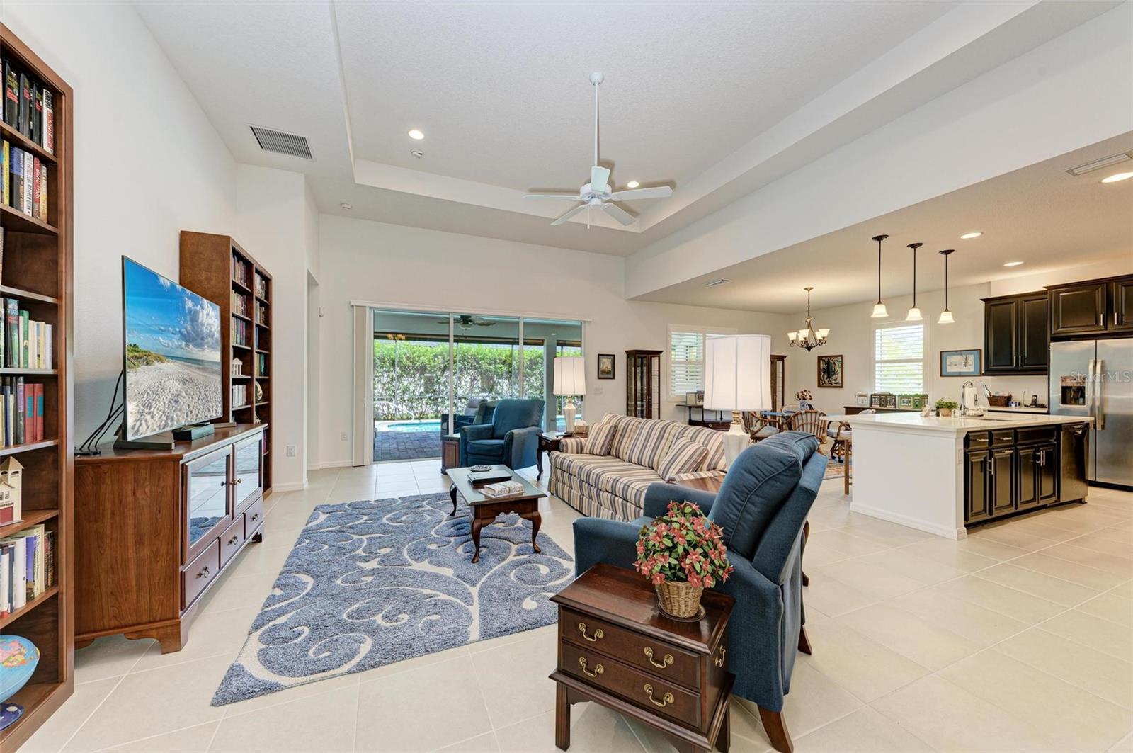 Image 11 of 53 For 12105 Goldenrod Avenue