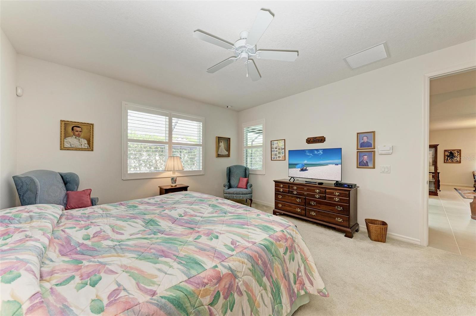 Image 21 of 53 For 12105 Goldenrod Avenue