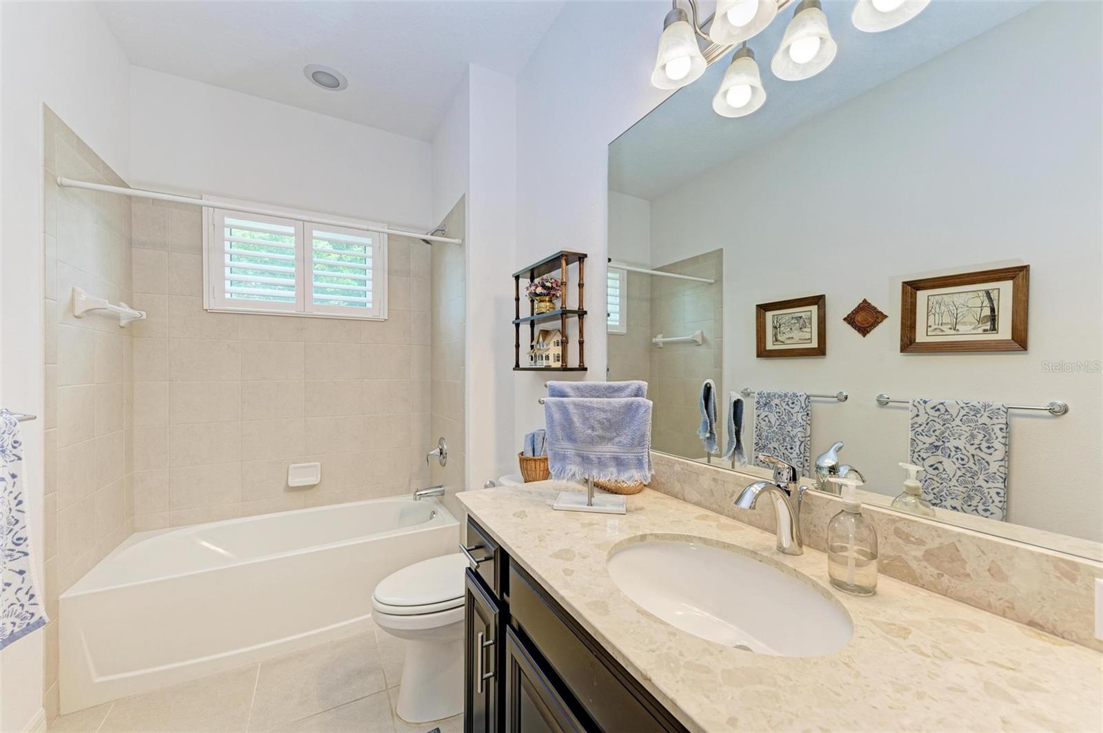 Image 26 of 53 For 12105 Goldenrod Avenue