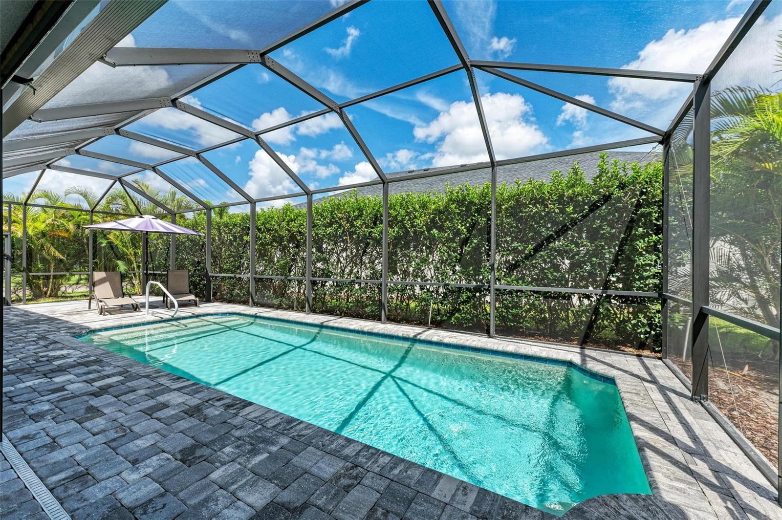 Image 35 of 53 For 12105 Goldenrod Avenue