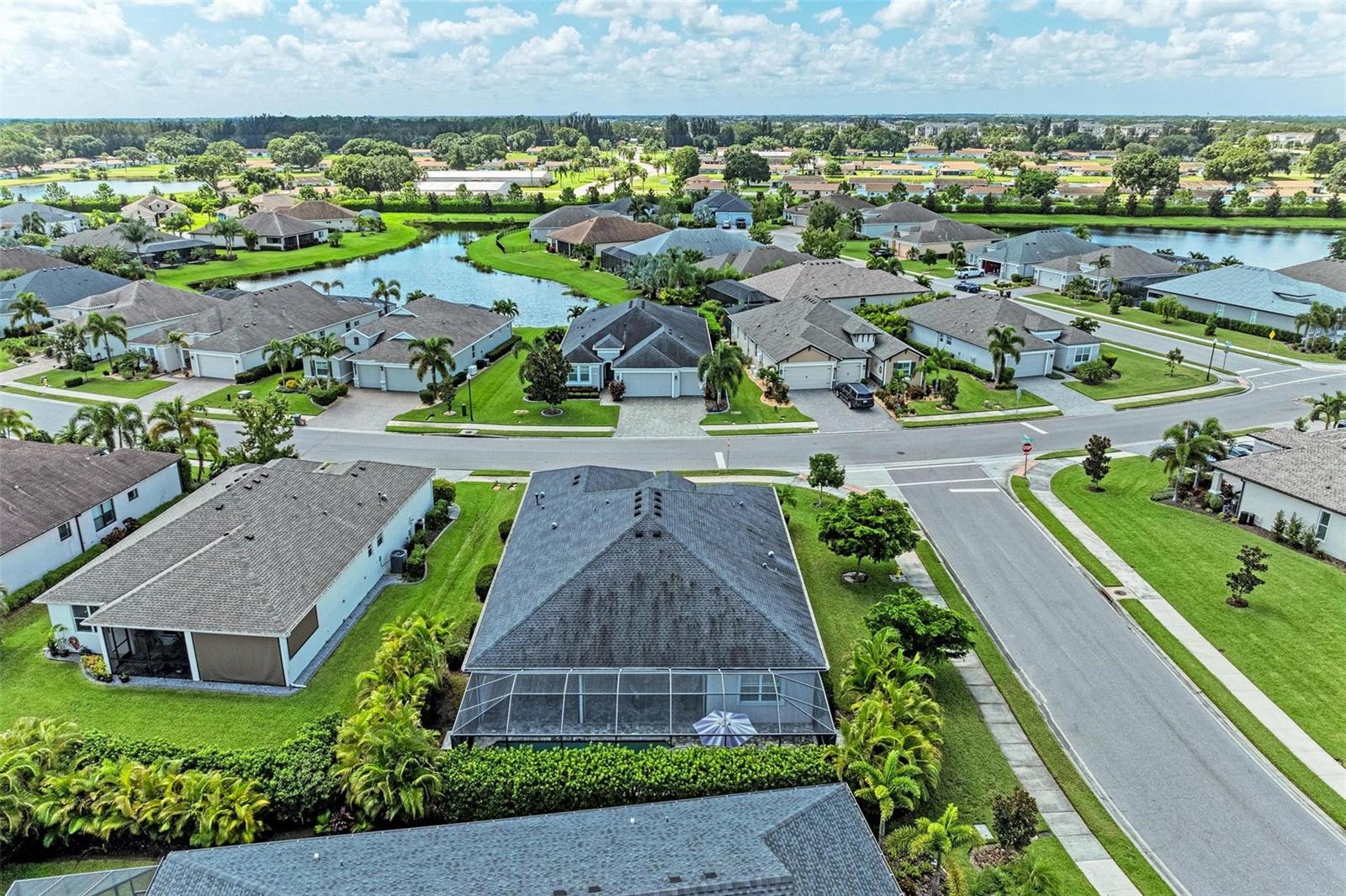 Image 37 of 53 For 12105 Goldenrod Avenue