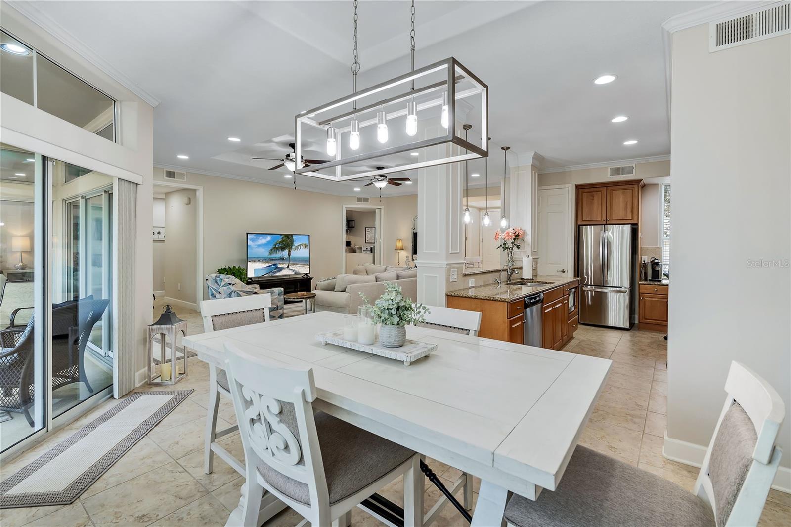 Image 10 of 40 For 7922 Tybee Court