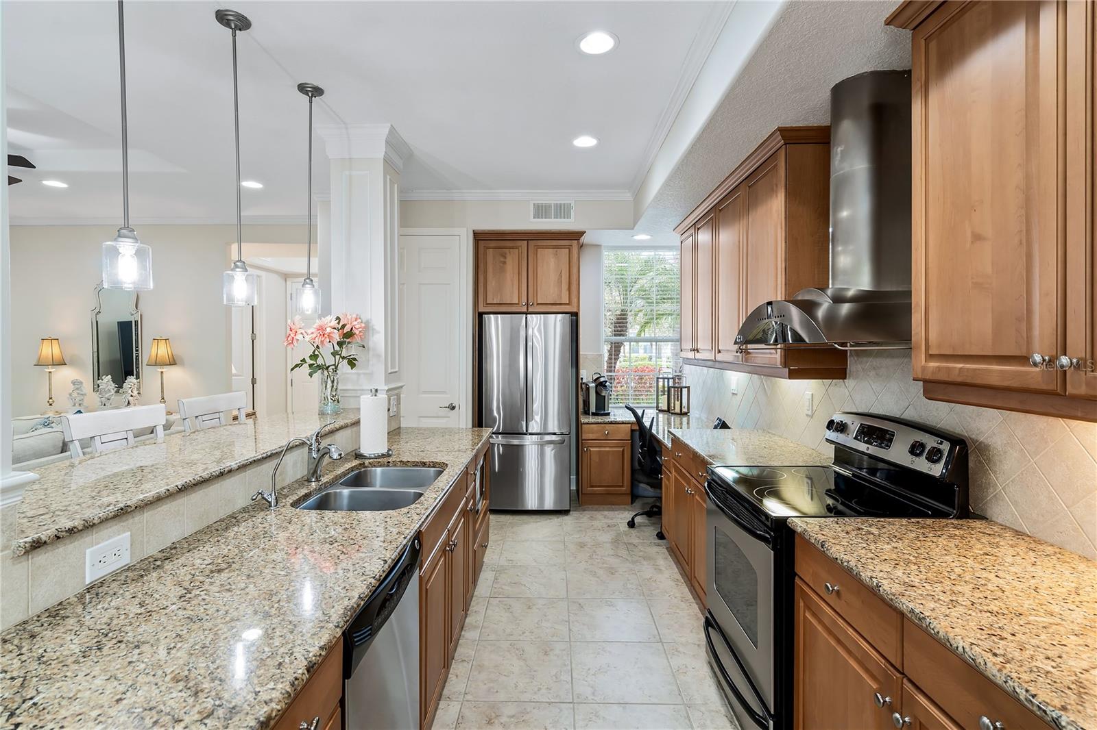 Image 16 of 40 For 7922 Tybee Court