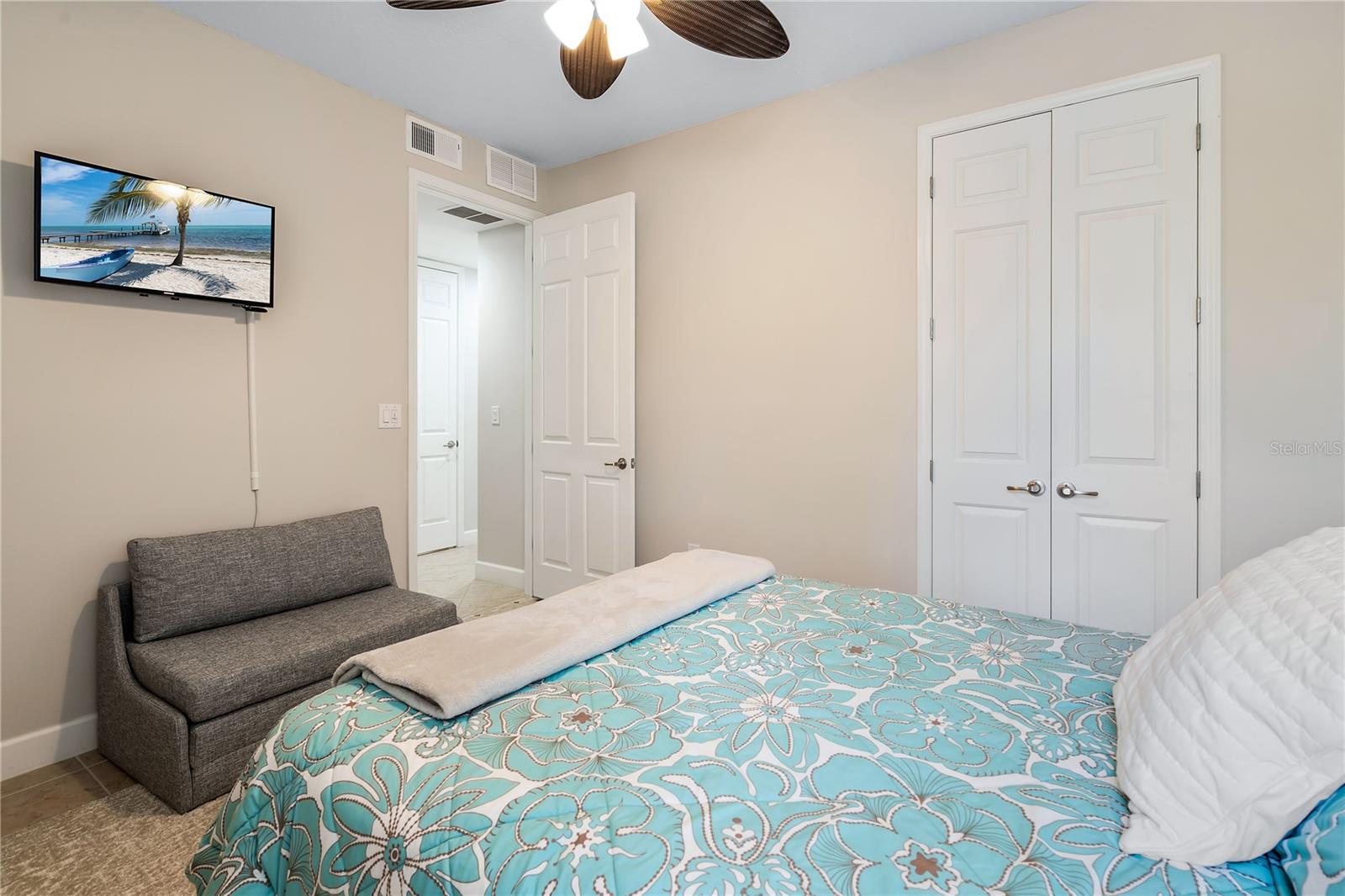 Image 30 of 40 For 7922 Tybee Court