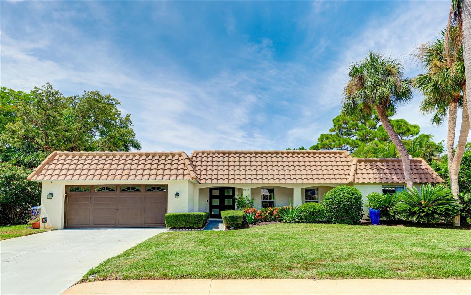 Details for 1906 Hillsdale Place, SARASOTA, FL 34231