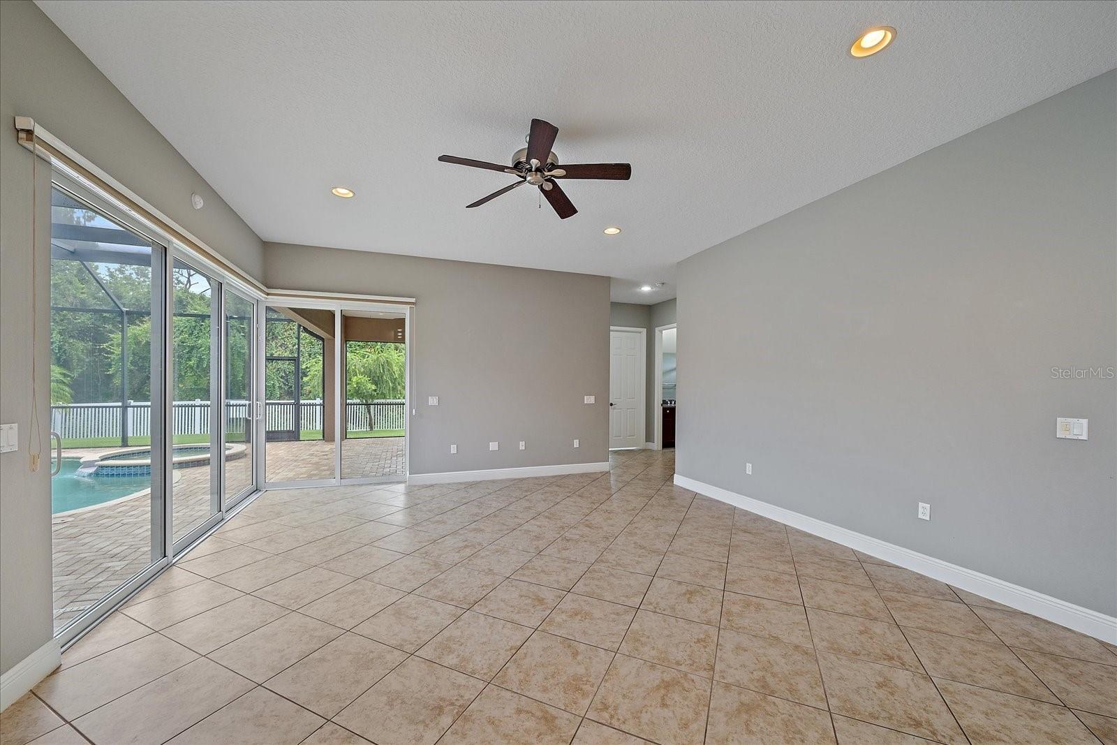 Listing photo id 24 for 14806 Sundial Place