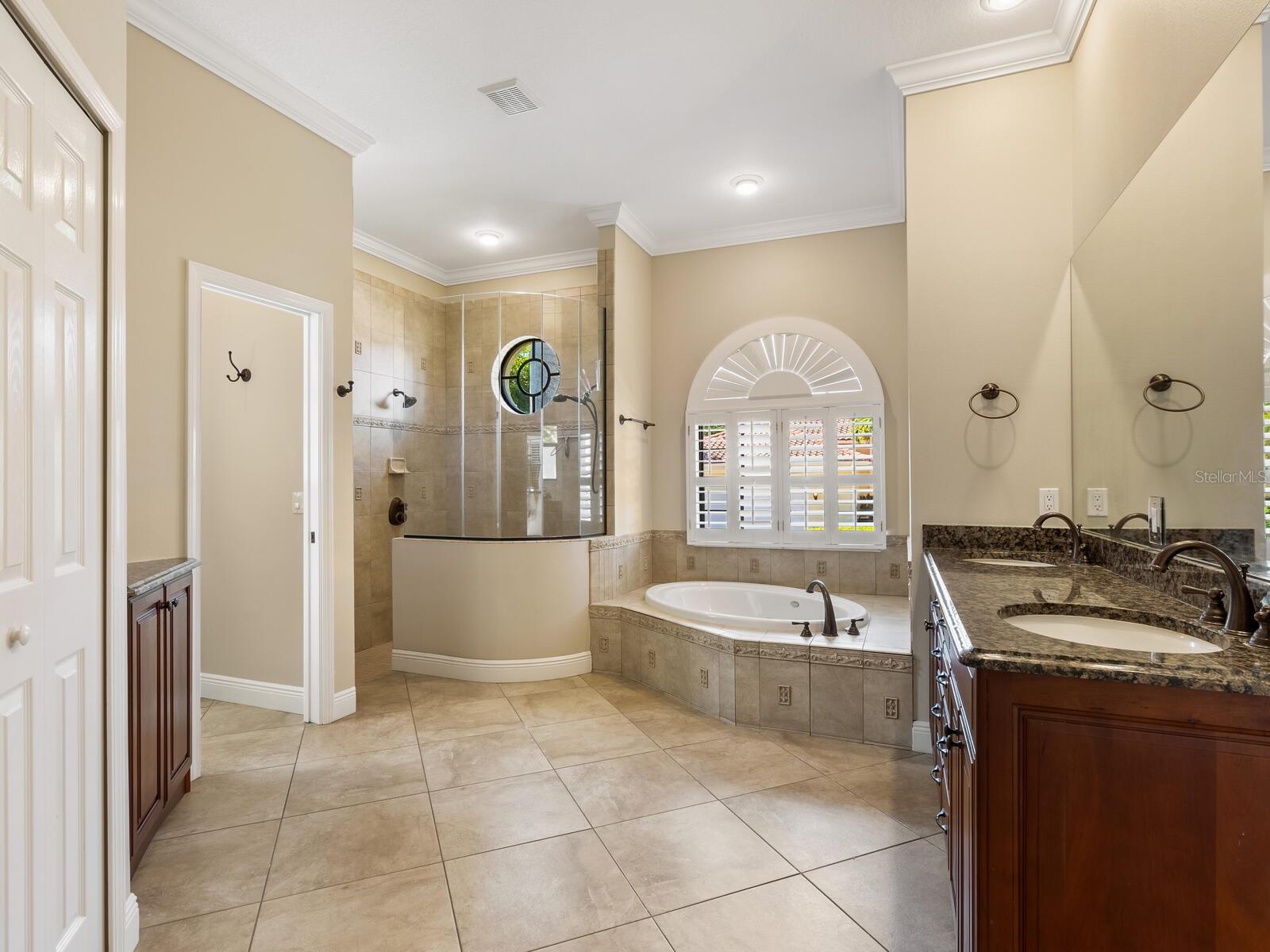 Listing photo id 21 for 12313 Baypointe Terrace