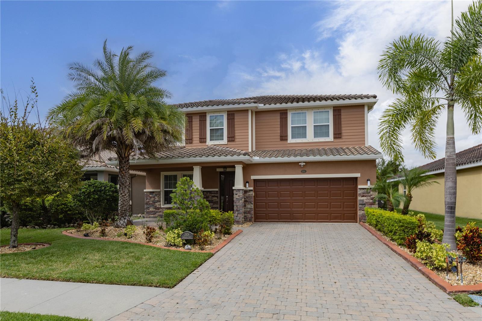 Listing photo id 28 for 2824 Esmeralda Drive