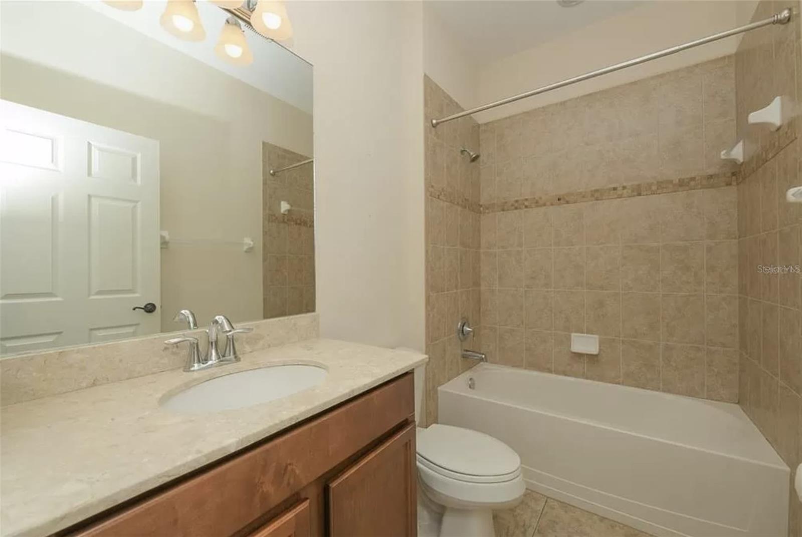 Listing photo id 8 for 15679 Lemon Fish Drive