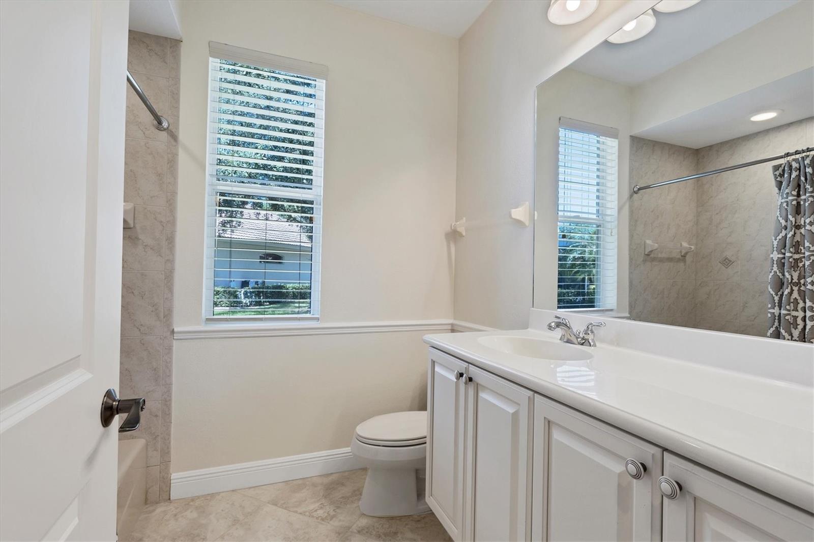 Listing photo id 25 for 11419 Savannah Lakes Drive