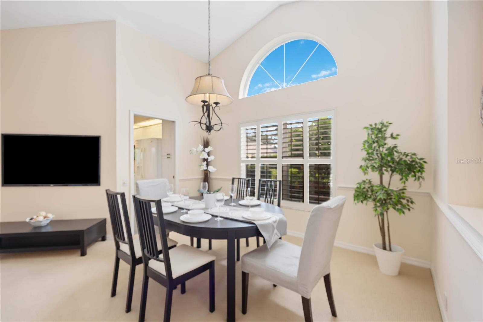 Image 11 of 62 For 4995 Pepperwood Place