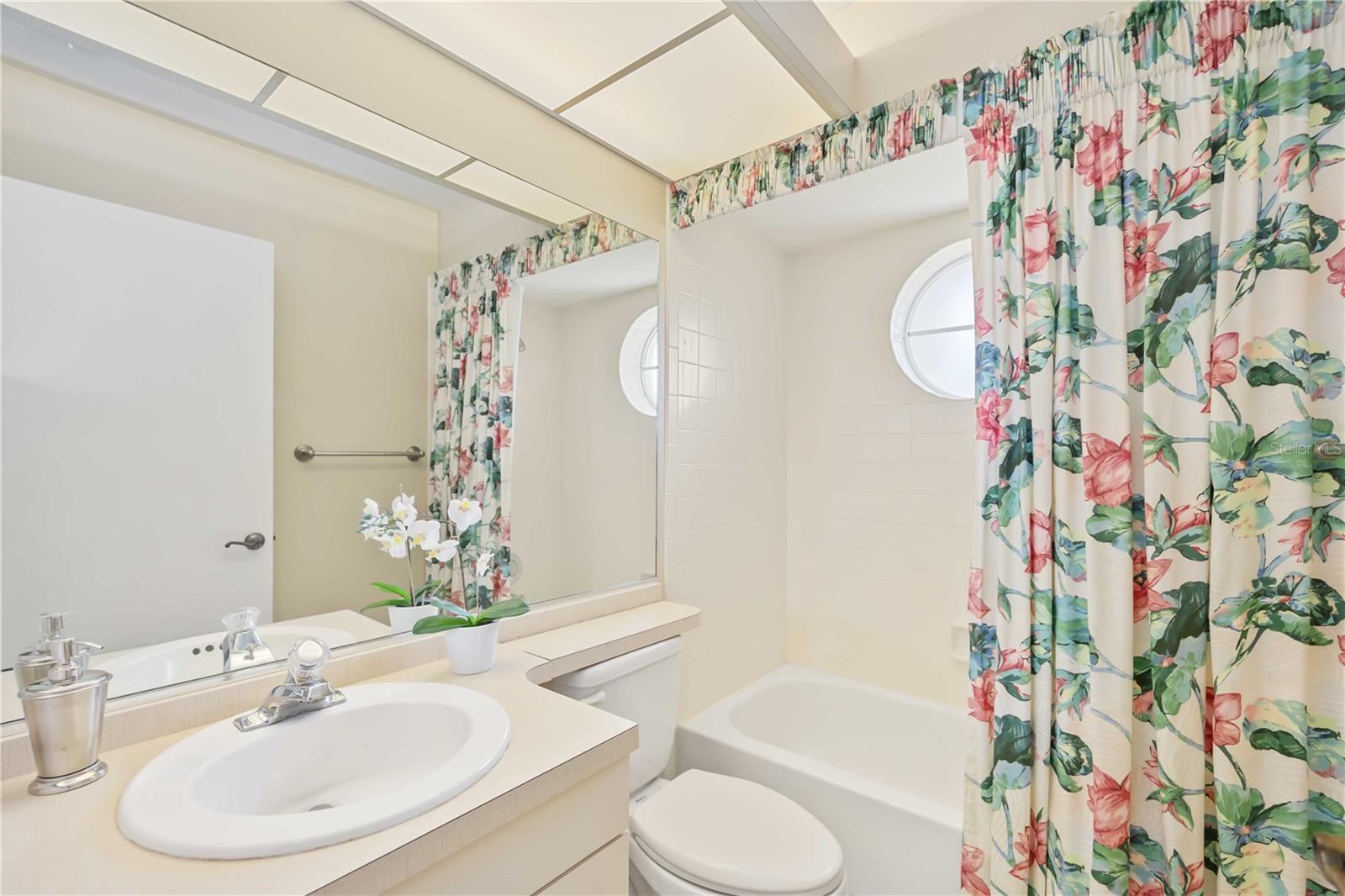 Image 36 of 62 For 4995 Pepperwood Place