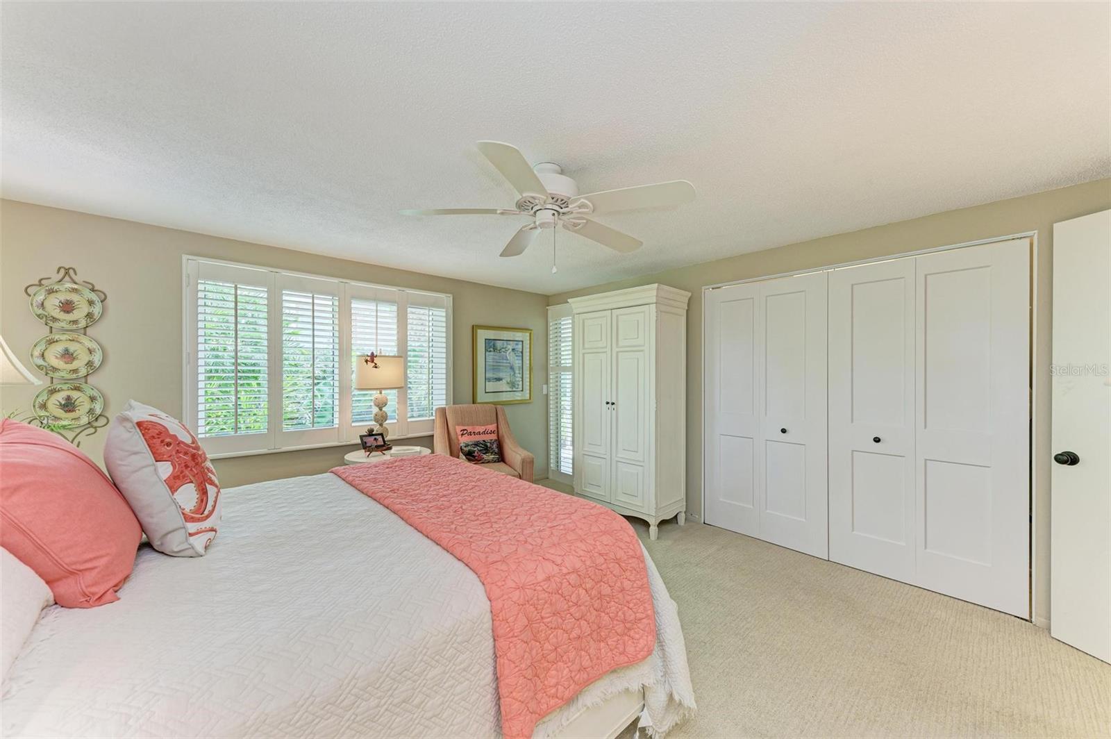 Image 43 of 81 For 136 Crescent Dr