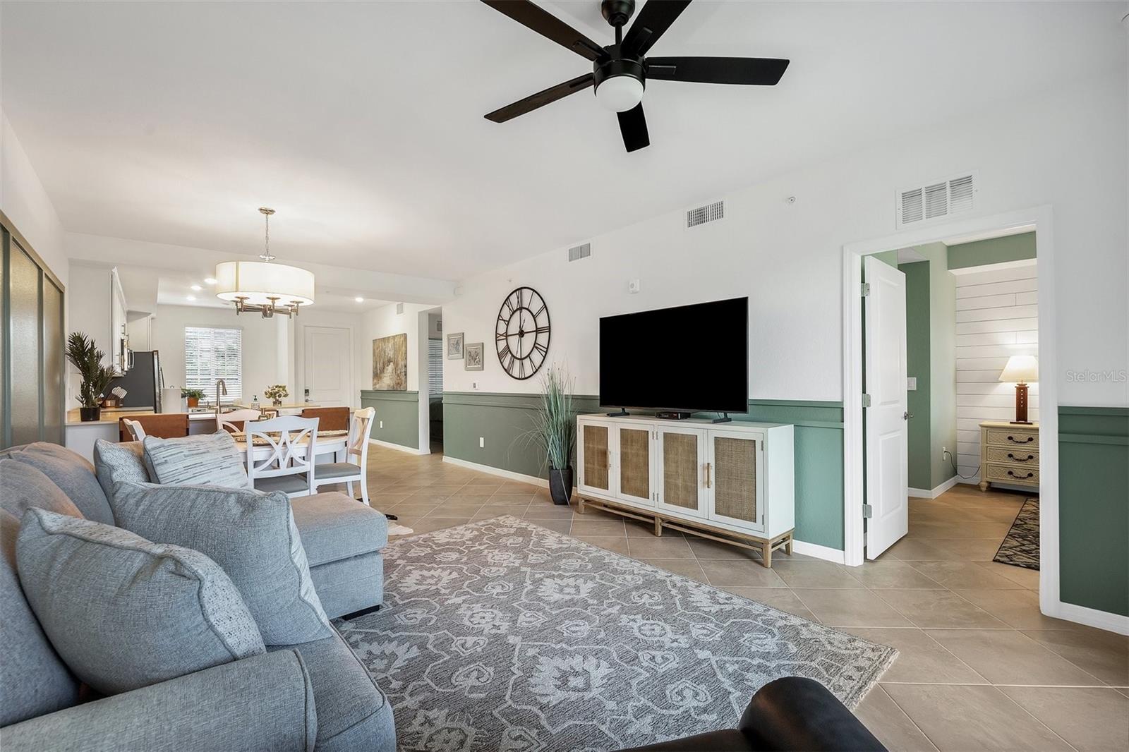 Image 12 of 36 For 12320 Wellen Golf St  105