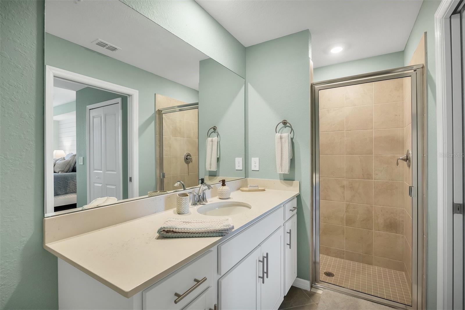 Image 15 of 36 For 12320 Wellen Golf St  105