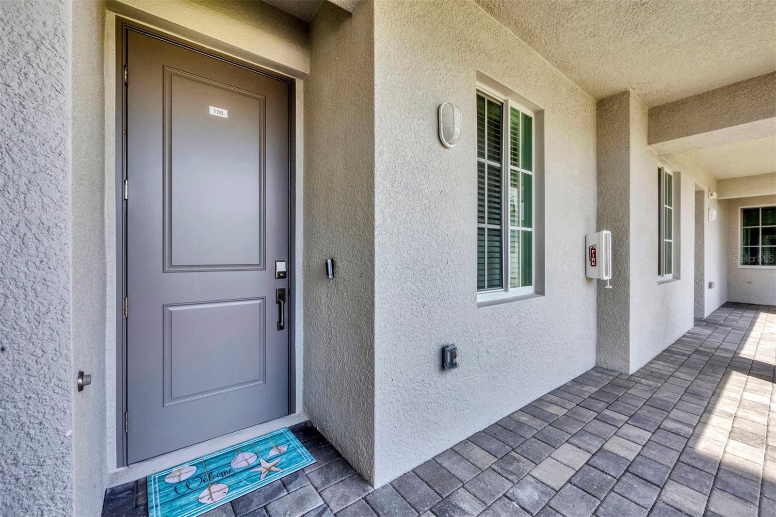Image 3 of 36 For 12320 Wellen Golf St  105