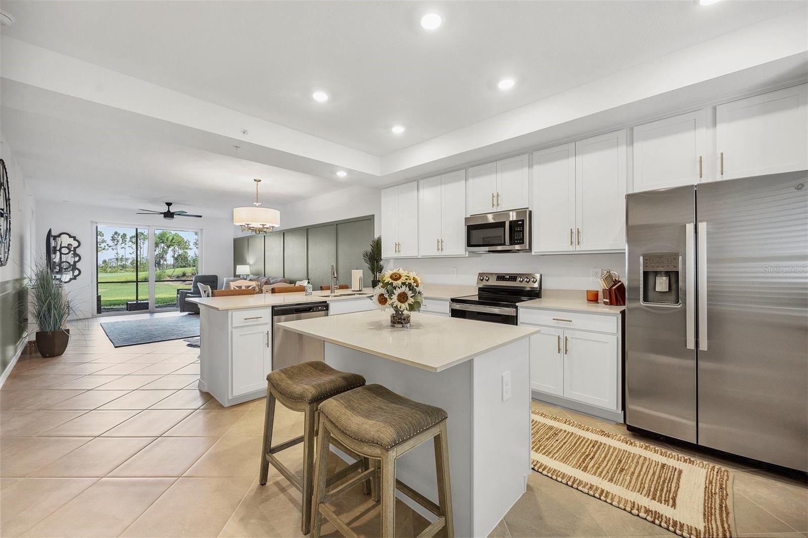 Image 5 of 36 For 12320 Wellen Golf St  105
