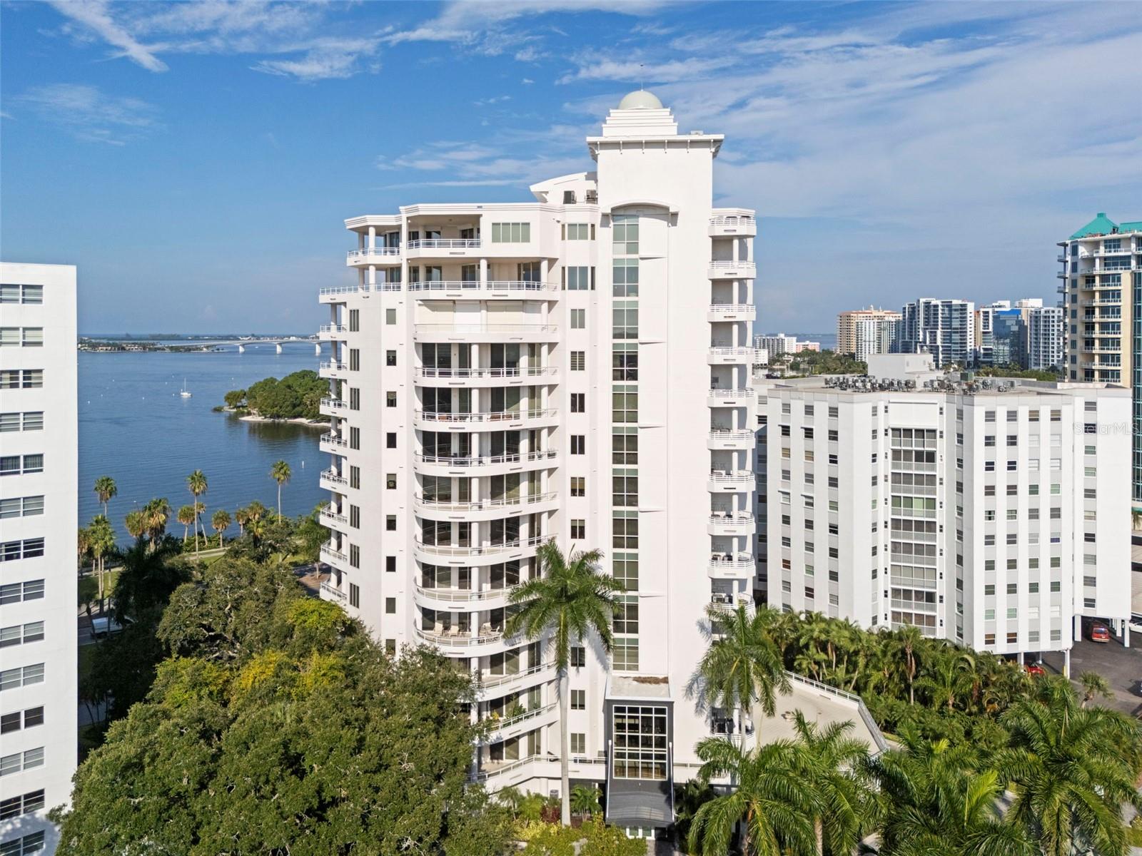 Listing photo id 77 for 500 Palm Avenue 81