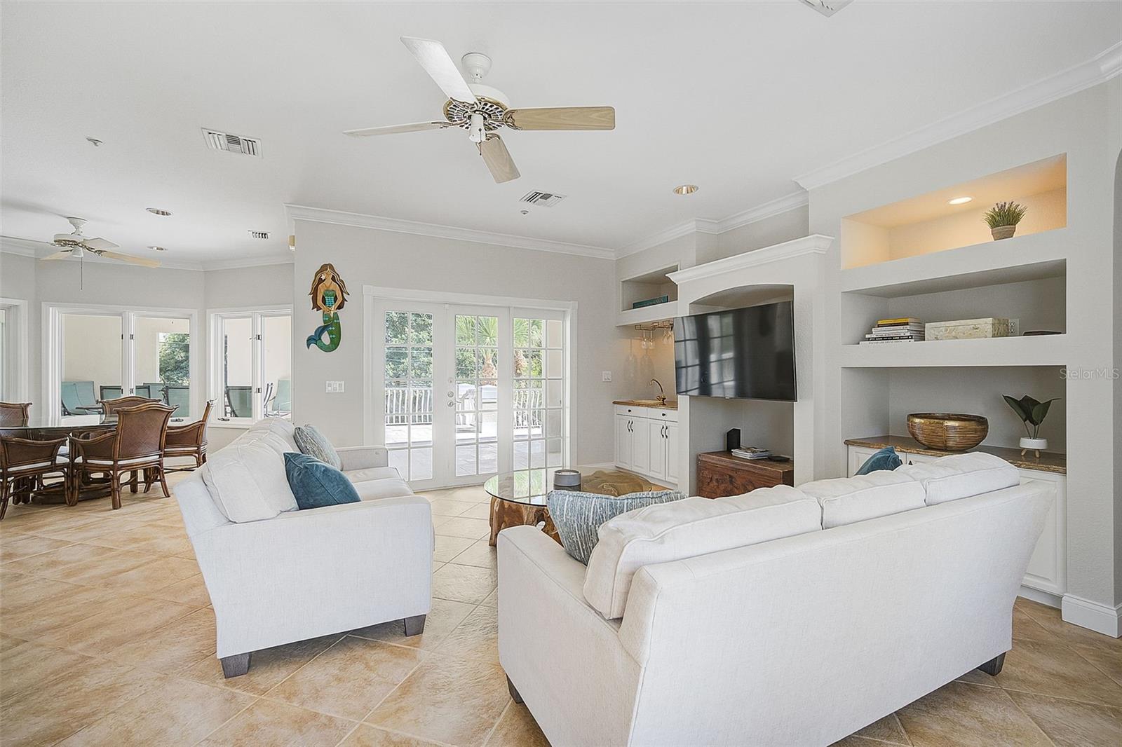 Listing photo id 25 for 3616 Casey Key Road