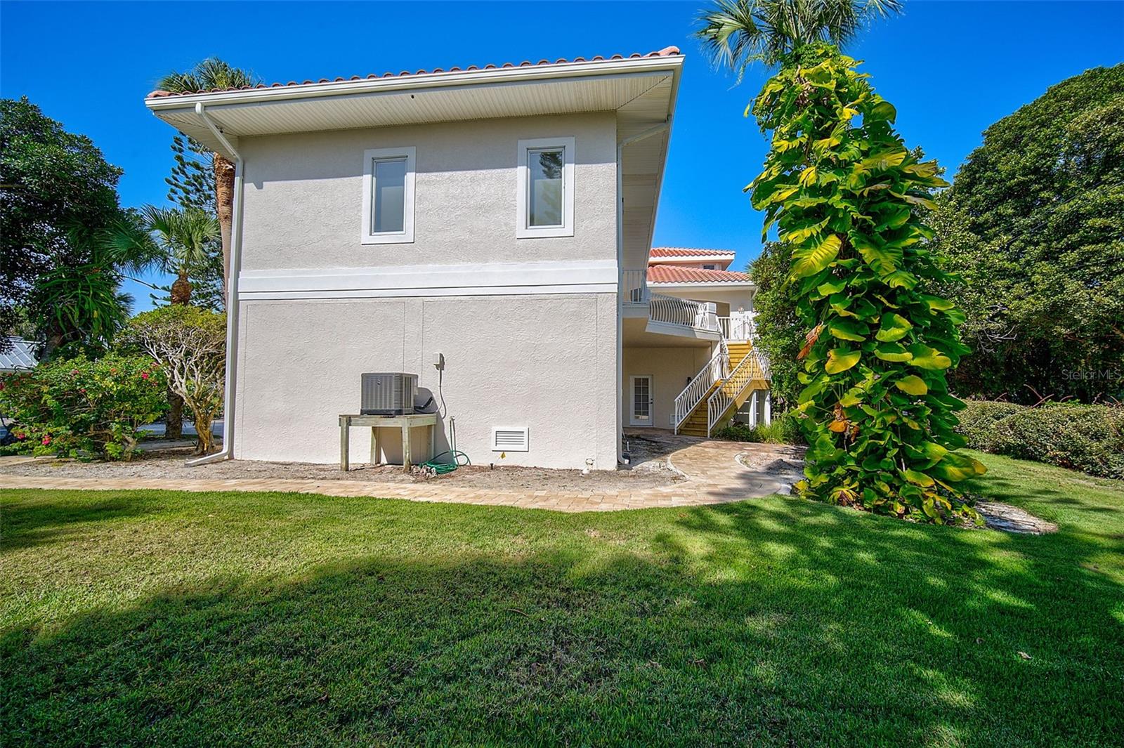 Listing photo id 47 for 3616 Casey Key Road