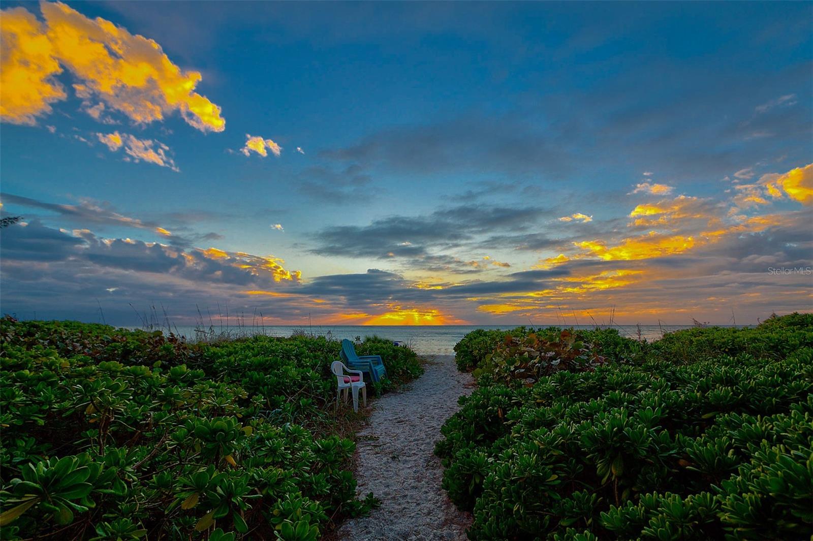 Listing photo id 61 for 3616 Casey Key Road