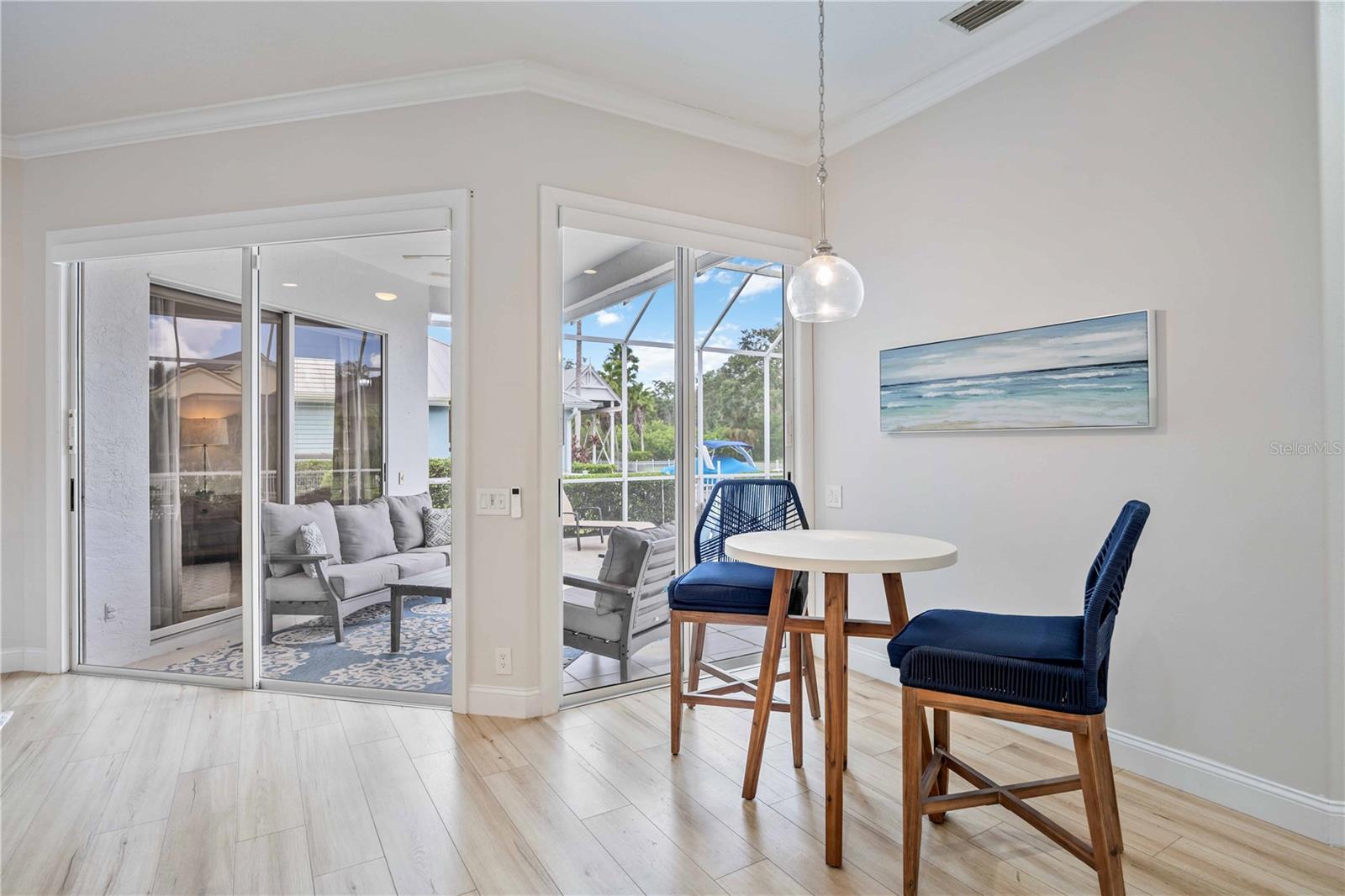 Listing photo id 26 for 302 Americas Cup Boulevard