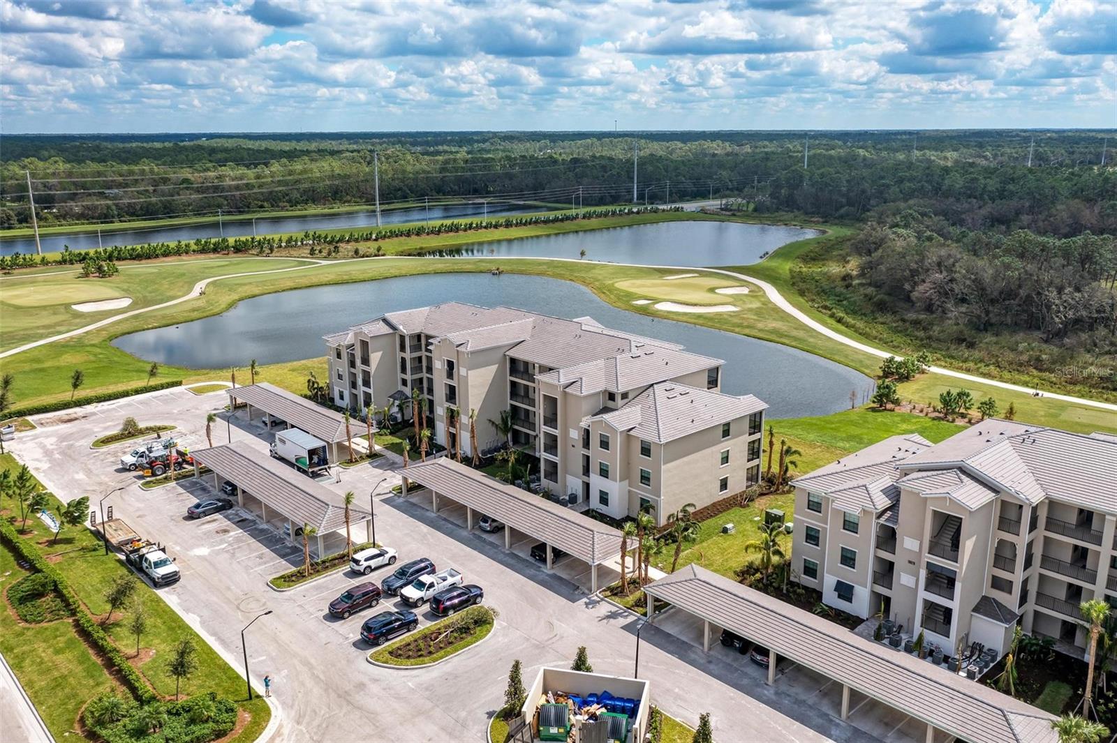 Image 10 of 68 For 18114 Gawthrop Drive 403