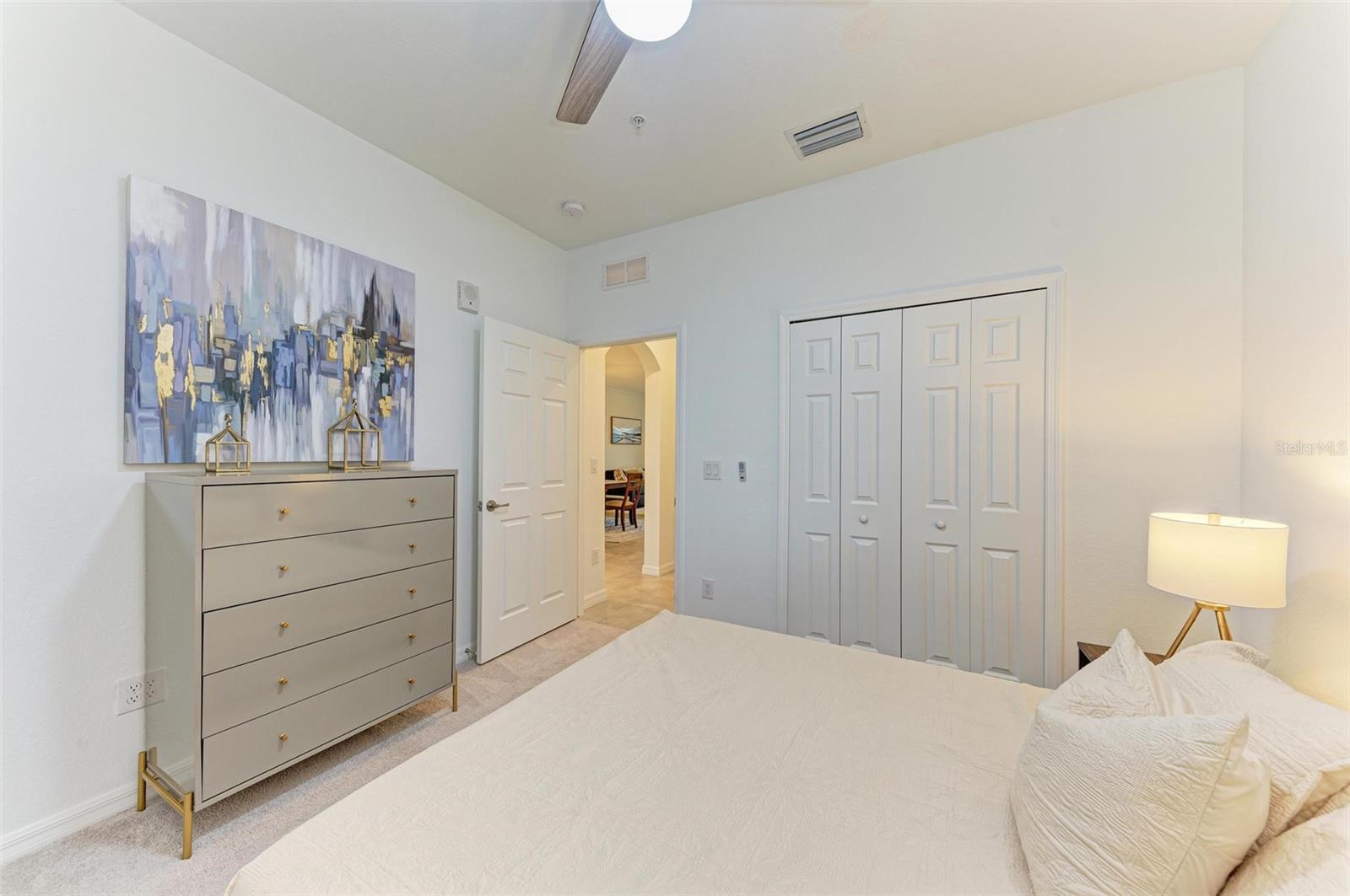 Image 32 of 68 For 18114 Gawthrop Drive 403