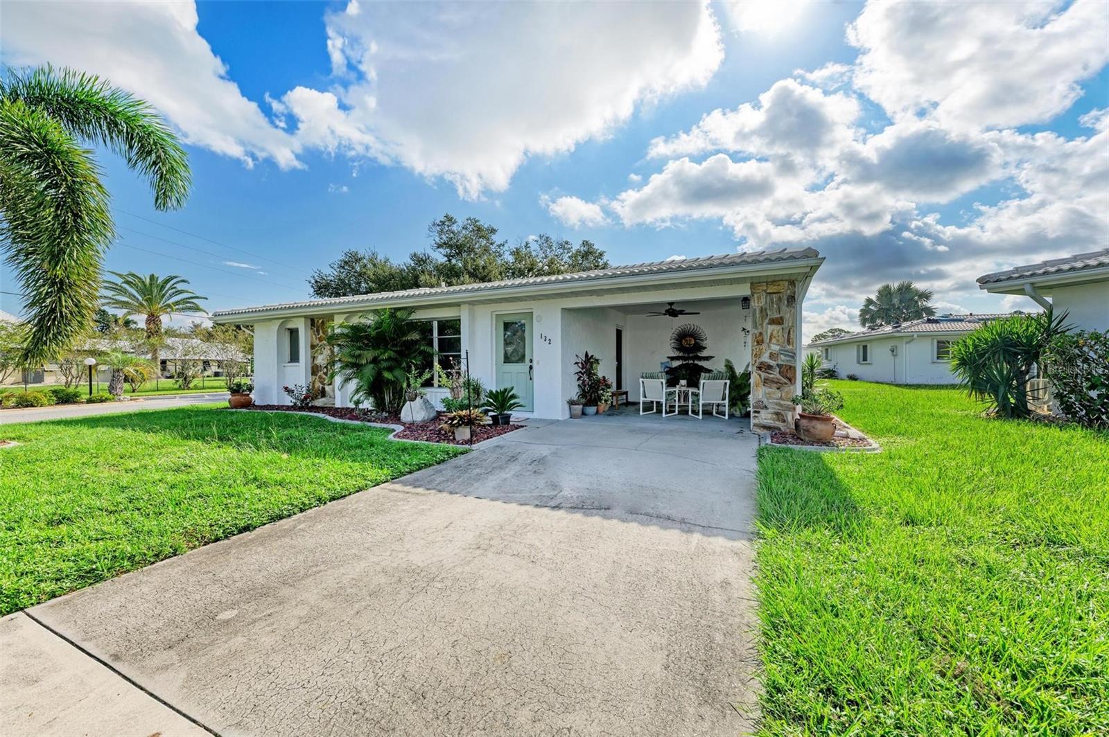 Details for 132 Circlewood Drive B1-5, VENICE, FL 34293