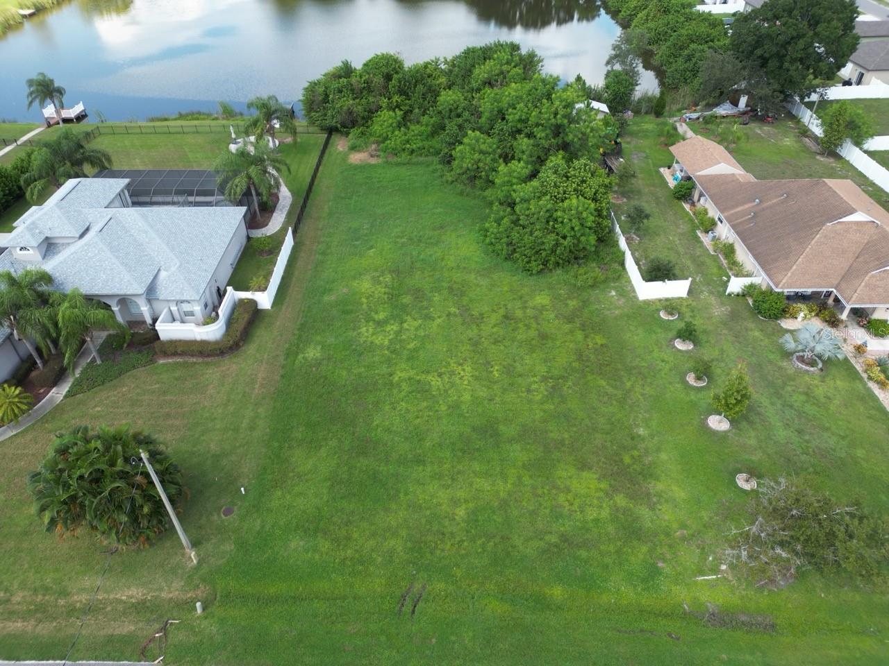 Image 2 of 12 For 706 14th Avenue Se