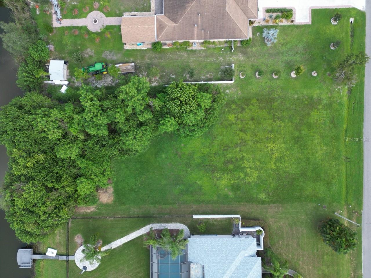 Image 8 of 12 For 706 14th Avenue Se