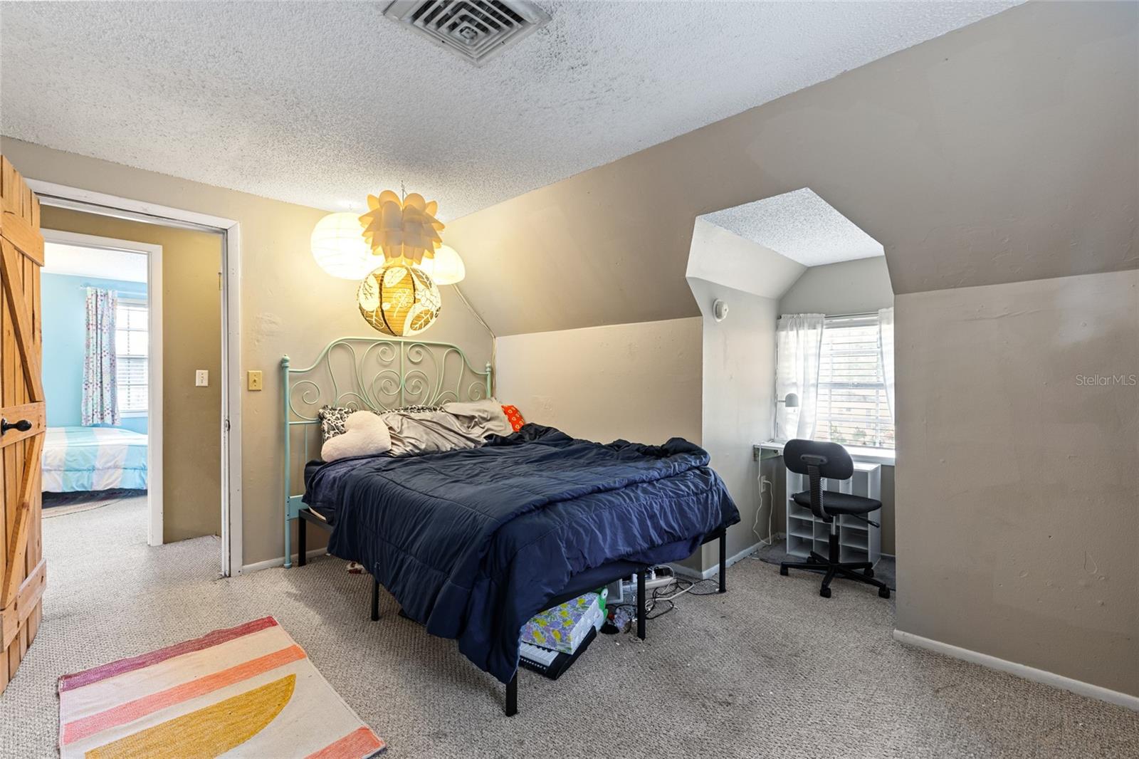 Listing photo id 20 for 2628 Huntington Avenue